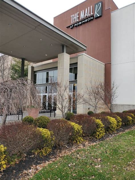 THE 10 CLOSEST Hotels to The Mall at Robinson .